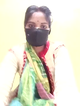 Snapshot of Shreya-750 chatting on December 16, 2025, 6:01 pm Shreya-750 online show from December 16, 2025, 6:01 pm