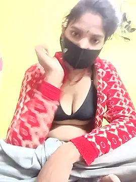 Snapshot of Shreya-750 chatting on November 18, 2025, 2:05 am Shreya-750 online show from November 18, 2025, 2:05 am