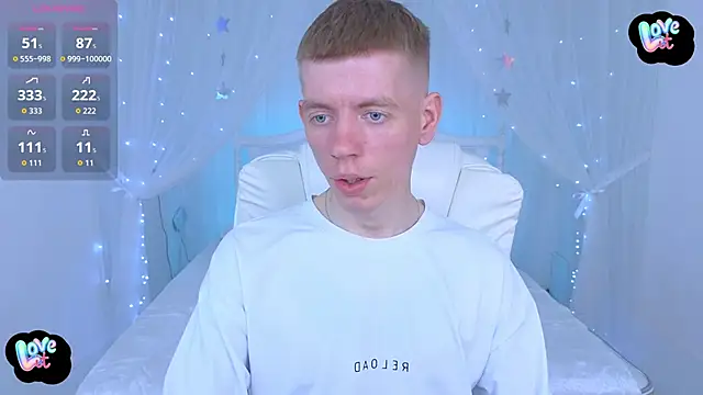 Cristian  Dior online show from April 17, 2026, 9:45 am