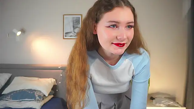 MegganKinson online show from November 3, 2025, 5:12 am