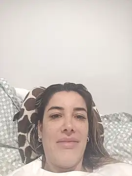 DESIRIE0609 online show from October 23, 2025, 12:42 am