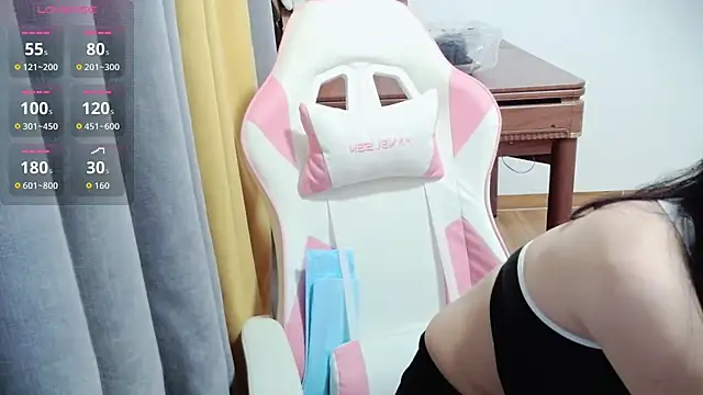 Snapshot of xiaoxiao--baby chatting on November 3, 2025, 3:48 pm xiaoxiao--baby online show from November 3, 2025, 3:48 pm