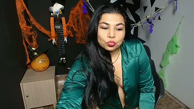 SashaCox  online show from October 23, 2025, 11:42 am