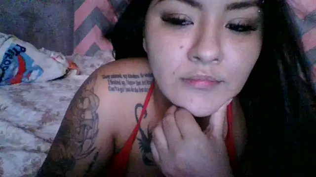 Snapshot of Jennifersbodyy chatting on November 19, 2025, 5:57 pm Jennifersbodyy online show from November 19, 2025, 5:57 pm