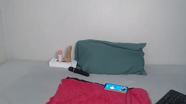 Snapshot of Sweet-PetiteX chatting on December 14, 2025, 4:23 pm Sweet-PetiteX online show from December 14, 2025, 4:23 pm