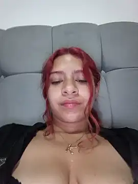 Lunatemptress4 online show from December 15, 2025, 10:59 pm