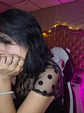 Snapshot of Roxanne_Han chatting on November 23, 2025, 11:53 am Roxanne Han online show from November 23, 2025, 11:53 am