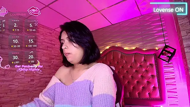 Snapshot of Roxanne_Han chatting on November 22, 2025, 11:53 am Roxanne Han online show from November 22, 2025, 11:53 am