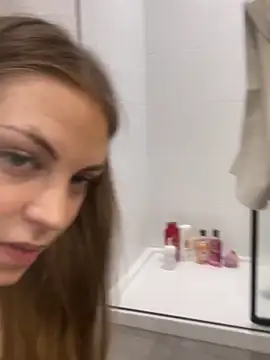 elliepixie online show from November 15, 2025, 6:34 pm