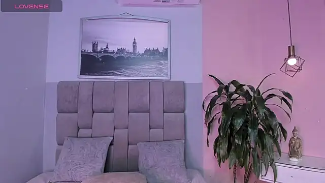 janna lopezz online show from October 23, 2025, 11:31 am