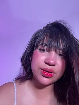 Snapshot of misschloe_ chatting on November 18, 2025, 3:04 pm misschloe online show from November 18, 2025, 3:04 pm