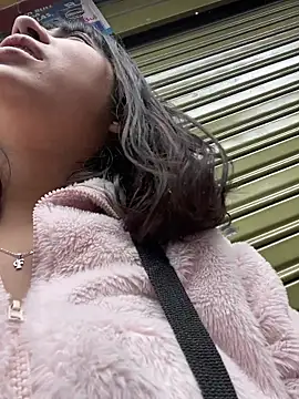 Snapshot of misschloe_ chatting on November 15, 2025, 2:54 pm misschloe online show from November 15, 2025, 2:54 pm