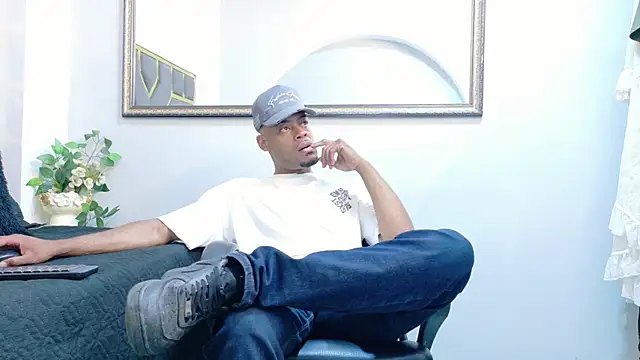 Neytanmalcon online show from December 2, 2025, 9:16 pm