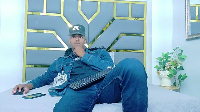 Neytanmalcon online show from November 21, 2025, 9:03 pm