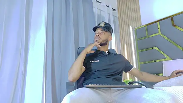 Snapshot of Neytanmalcon chatting on February 28, 2026, 4:39 pm Neytanmalcon online show from February 28, 2026, 4:39 pm