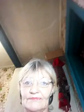 Snapshot of NikaGold454 chatting on November 13, 2025, 9:13 am NikaGold454 online show from November 13, 2025, 9:13 am