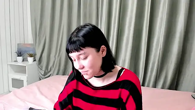 Snapshot of KandiStonelake chatting on October 27, 2025, 5:47 pm KandiStonelake online show from October 27, 2025, 5:47 pm