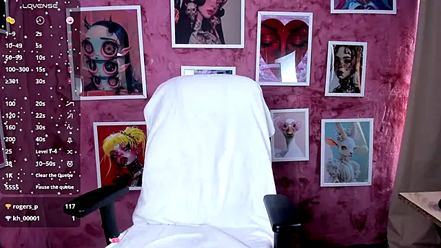 lexirouge   online show from December 13, 2025, 8:04 pm