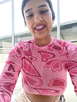 Nahomievans233 online show from November 21, 2025, 3:22 pm