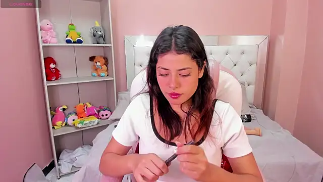 Snapshot of Blaiir_Moon chatting on December 16, 2025, 9:19 pm Blaiir Moon online show from December 16, 2025, 9:19 pm