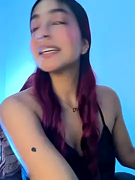 Snapshot of SofiCastro09_ chatting on November 3, 2025, 1:55 am SofiCastro09 online show from November 3, 2025, 1:55 am