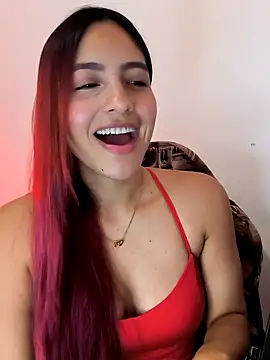 Snapshot of SofiCastro09_ chatting on November 22, 2025, 11:36 pm SofiCastro09 online show from November 22, 2025, 11:36 pm