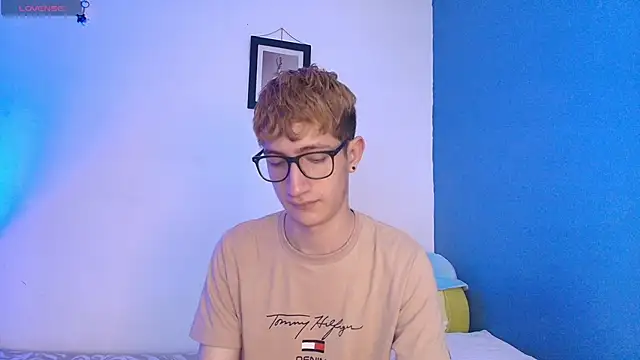 Snapshot of Erick_Taylor3 chatting on May 16, 2026, 8:19 pm Erick Taylor3 online show from May 16, 2026, 8:19 pm