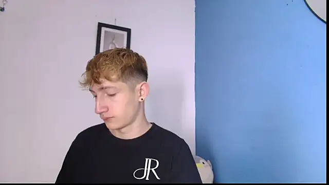 Snapshot of Erick_Taylor3 chatting on April 18, 2026, 7:58 pm Erick Taylor3 online show from April 18, 2026, 7:58 pm