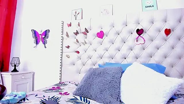 Snapshot of celena_wonder chatting on February 23, 2026, 7:14 pm celena wonder online show from February 23, 2026, 7:14 pm