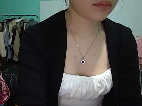 May2k2 online show from November 2, 2025, 1:32 am