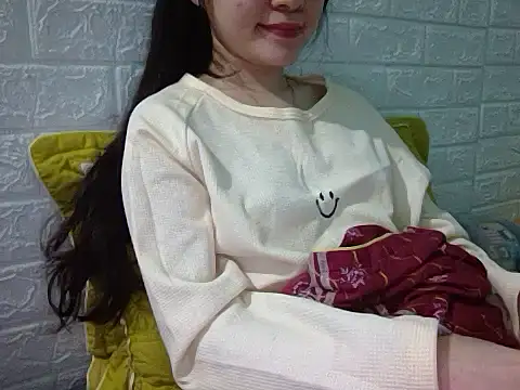 May2k2 online show from November 2, 2025, 1:38 pm