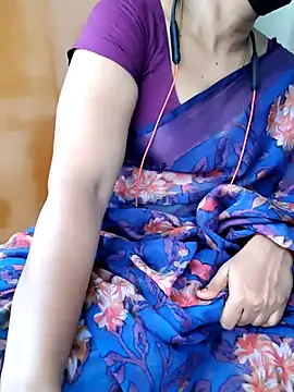 Snapshot of tamilammu1431 chatting on April 24, 2026, 4:58 am tamilammu1431 online show from April 24, 2026, 4:58 am