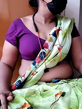 Snapshot of tamilammu1431 chatting on April 10, 2026, 2:18 am tamilammu1431 online show from April 10, 2026, 2:18 am