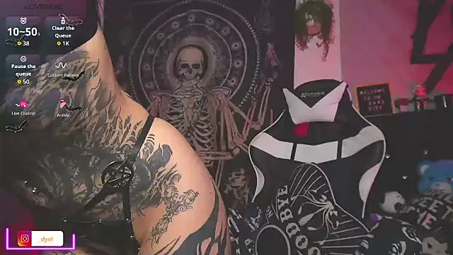 Snapshot of Dalia_Vorhees chatting on November 19, 2025, 1:38 am Dalia Vorhees online show from November 19, 2025, 1:38 am