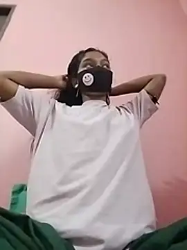 Snapshot of Tushi-10 chatting on May 18, 2026, 1:06 am Tushi-10 online show from May 18, 2026, 1:06 am