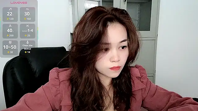 Snapshot of Ella-61 chatting on October 27, 2025, 3:40 am Ella-61 online show from October 27, 2025, 3:40 am