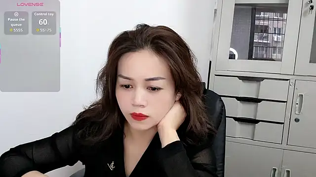 Ella-61 online show from October 30, 2025, 12:09 am