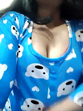 Snapshot of Pyaar_Ki_Pooja chatting on November 3, 2025, 8:29 am Pyaar Ki Pooja online show from November 3, 2025, 8:29 am