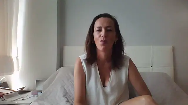 Snapshot of ArianaStarr chatting on July 24, 2026, 7:15 am ArianaStarr online show from July 24, 2026, 7:15 am