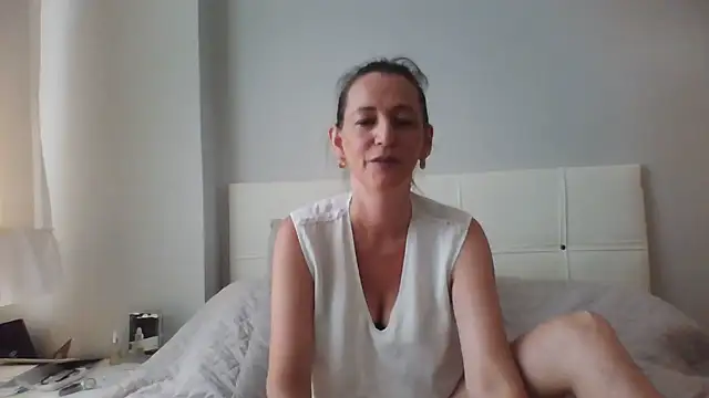 Snapshot of ArianaStarr chatting on June 30, 2026, 8:47 am ArianaStarr online show from June 30, 2026, 8:47 am