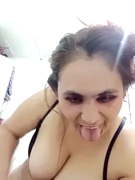 blanca24325 online show from November 1, 2025, 5:47 am