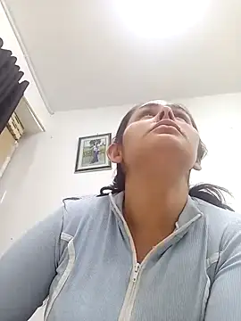 blanca24325 online show from October 24, 2025, 5:12 pm