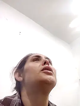 blanca24325 online show from November 10, 2025, 2:27 am