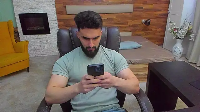 Snapshot of MicahLane chatting on February 28, 2026, 6:02 am MicahLane online show from February 28, 2026, 6:02 am