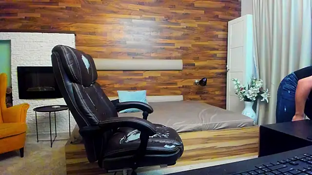 MicahLane online show from December 5, 2025, 5:50 am