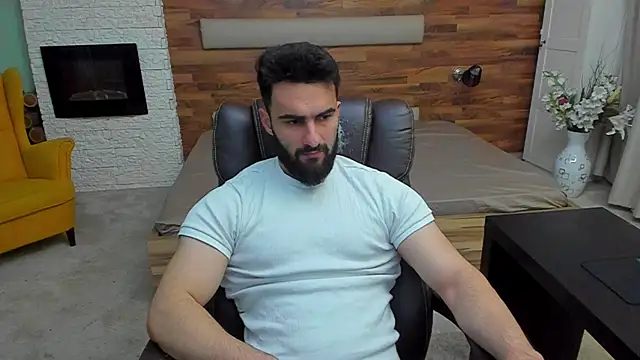 Snapshot of MicahLane chatting on February 13, 2026, 5:40 am MicahLane online show from February 13, 2026, 5:40 am