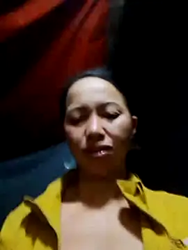 TRIEUTRIEU20 online show from October 27, 2025, 12:17 pm