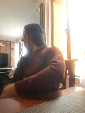 SantaRameriz online show from April 8, 2026, 8:32 pm