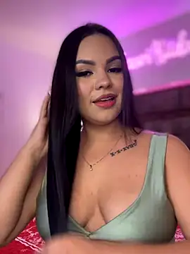 Snapshot of amber_white15 chatting on November 2, 2025, 4:17 am amber white15 online show from November 2, 2025, 4:17 am