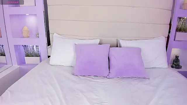 Snapshot of AmyColman_ chatting on January 15, 2026, 12:08 pm AmyColman online show from January 15, 2026, 12:08 pm